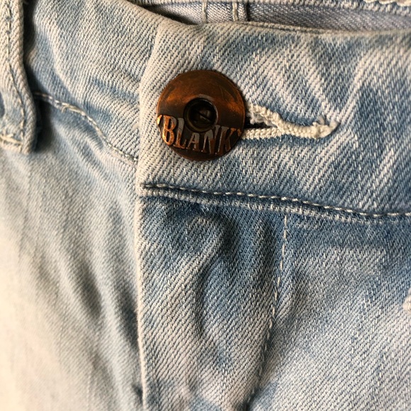 ❄️ Blank NYC Light Blue Wash Denim Skinny Jeans - Picture 3 of 9